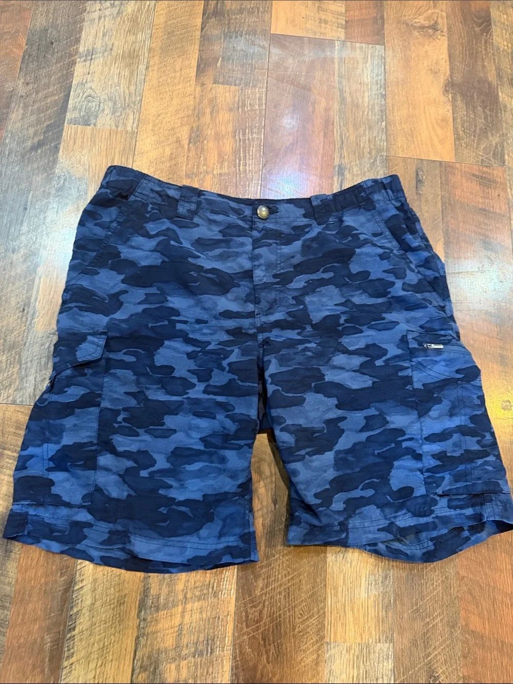 Columbia Men's Blue Navy Camouflage Cargo Shorts36x10 (UBUPK)